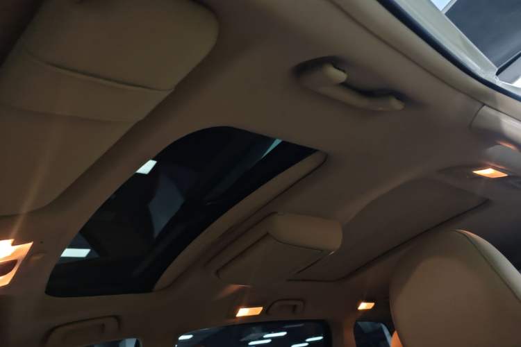 Used Toyota Previa 2012 2.4L 7-Seater Luxury Edition Headliner