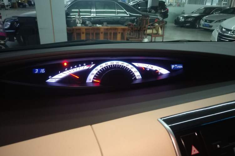 Used Toyota Previa 2012 2.4L 7-Seater Luxury Edition Instrument Cluster
