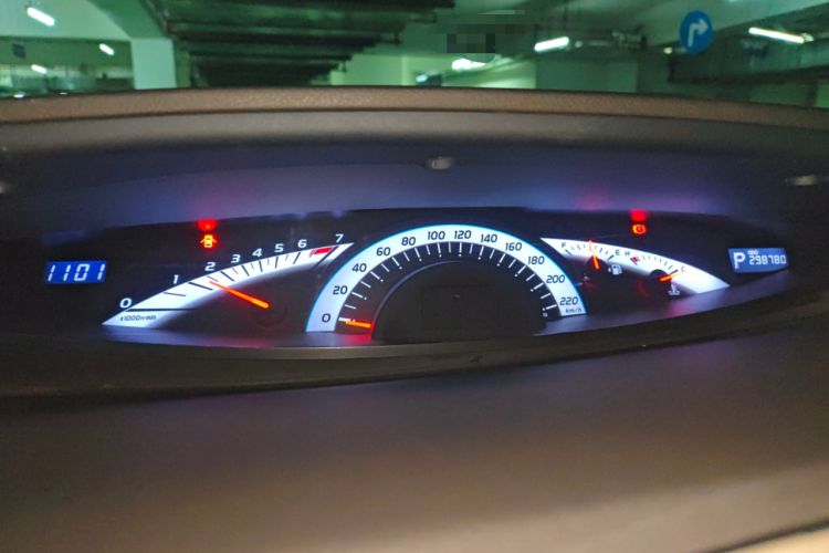 Used Toyota Previa 2012 2.4L 7-Seater Luxury Edition Instrument Cluster