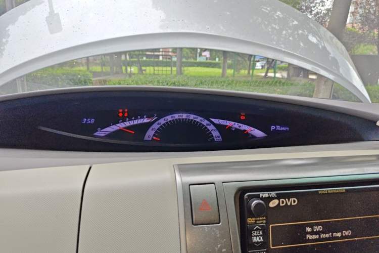 Used Toyota Previa 2012 2.4L 7-Seater Standard Edition Instrument Cluster