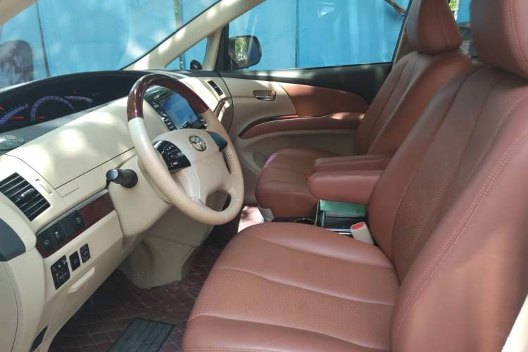 Used Toyota Previa  Left Front Seat