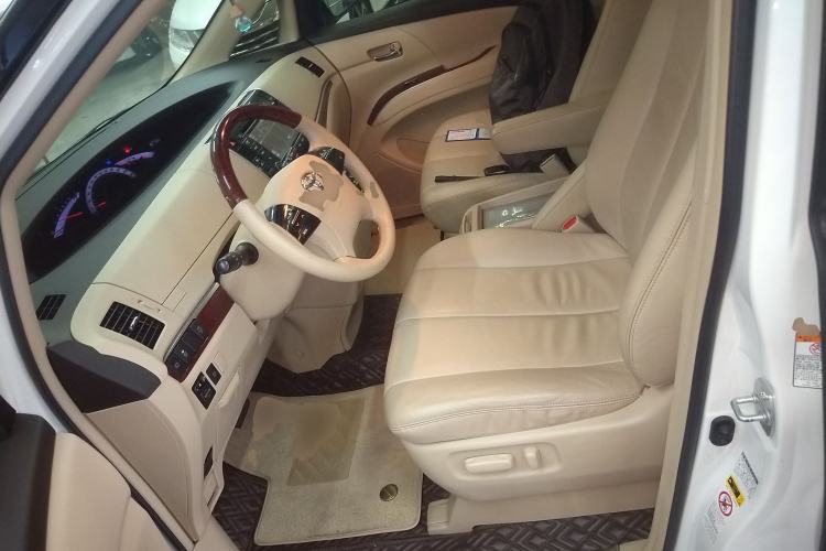 Used Toyota Previa 2012 2.4L 7-Seater Luxury Edition Left Front Seat