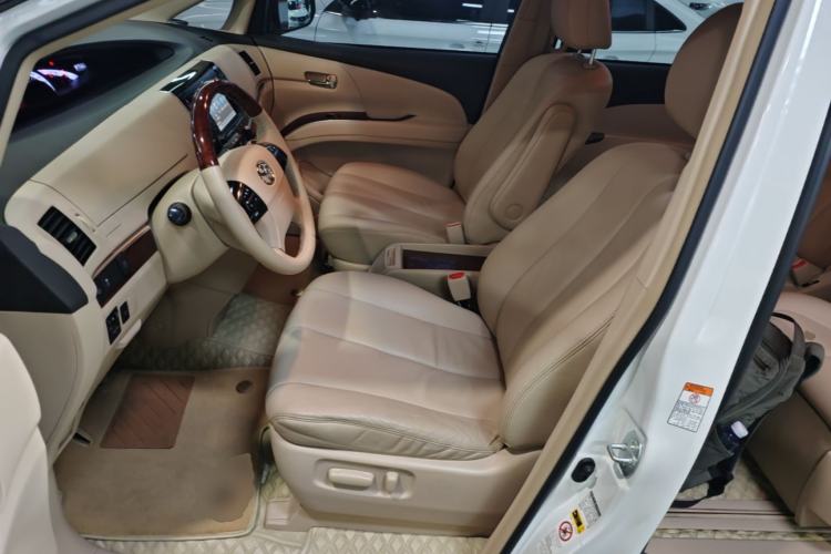 Used Toyota Previa 2012 2.4L 7-Seater Luxury Edition Left Front Seat