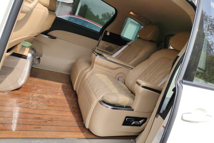 Used Toyota Previa 2012 3.5L 7-Seater Luxury Version Left Rear Seat
