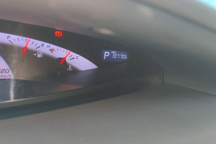 Used Toyota Previa  Odometer Close Up
