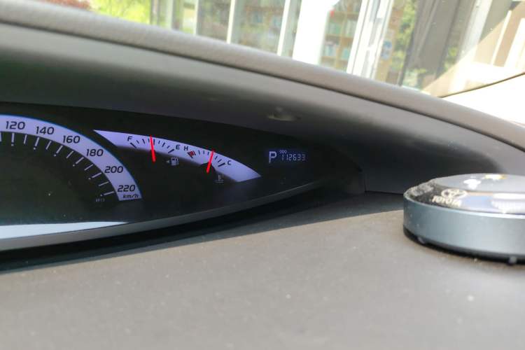 Used Toyota Previa 2012 3.5L 7-Seater Luxury Version Odometer Close Up