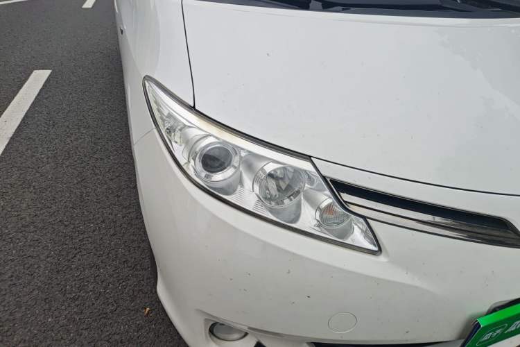 Used Toyota Previa 2012 2.4L 7-Seater Luxury Edition Right Front Headlight
