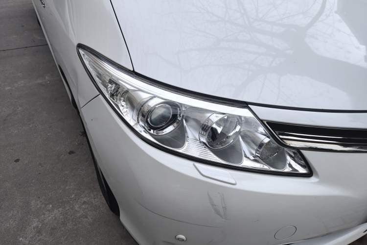Used Toyota Previa 2012 3.5L 7-Seater Luxury Version Right Front Headlight