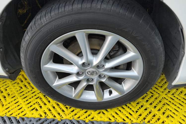 Used Toyota Previa 2012 3.5L 7-Seater Luxury Version Right Front Wheel Hub