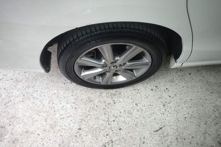 Used Toyota Previa 2012 2.4L 7-Seater Luxury Edition Right Rear Wheel Hub