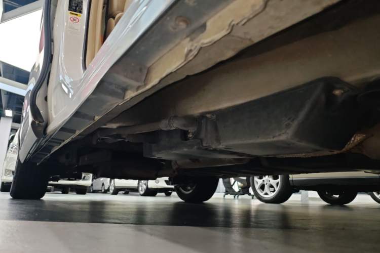 Used Toyota Previa 2012 2.4L 7-Seater Luxury Edition Right Side Sill