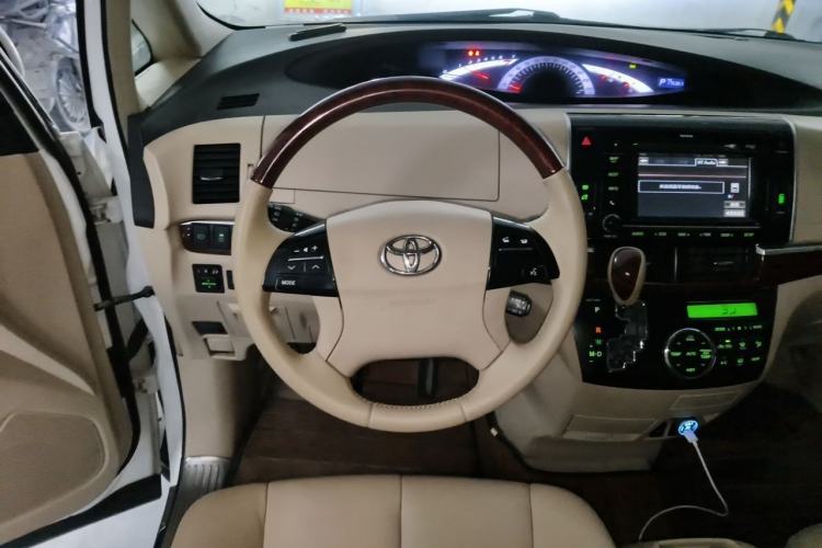 Used Toyota Previa 2012 2.4L 7-Seater Luxury Edition Steering Wheel