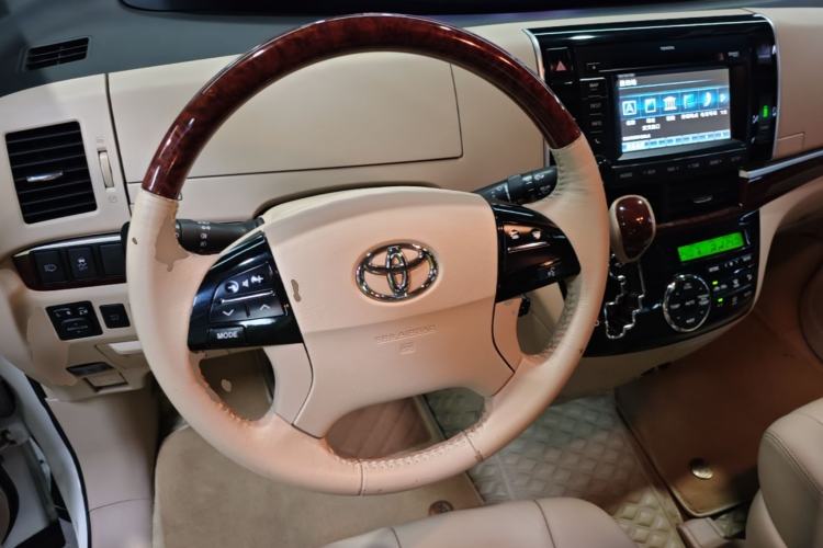 Used Toyota Previa 2012 2.4L 7-Seater Luxury Edition Steering Wheel
