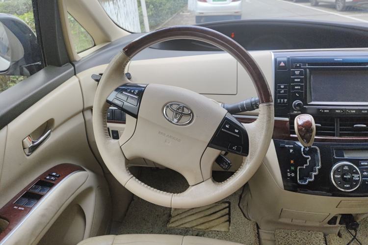 Used Toyota Previa 2012 3.5L 7-Seater Luxury Version Steering Wheel
