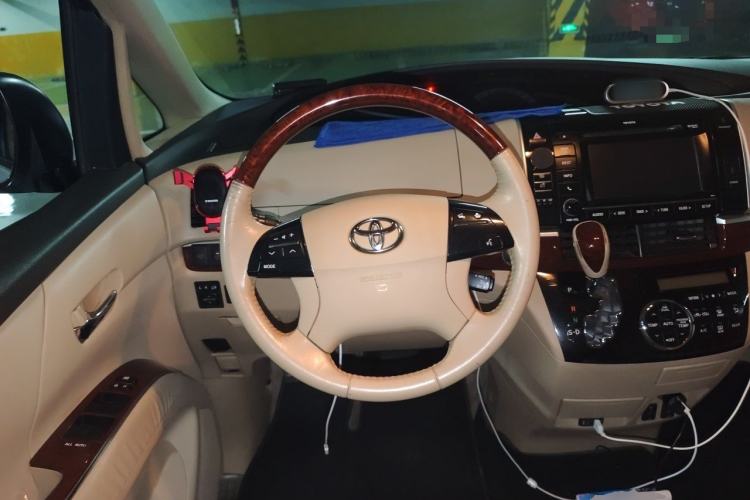 Used Toyota Previa 2012 3.5L 7-Seater Luxury Version Steering Wheel