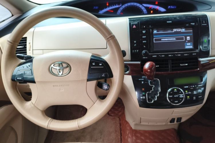 Used Toyota Previa 2012 2.4L 7-Seater Luxury Edition Steering Wheel