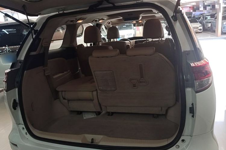 Used Toyota Previa 2012 2.4L 7-Seater Luxury Edition Trunk