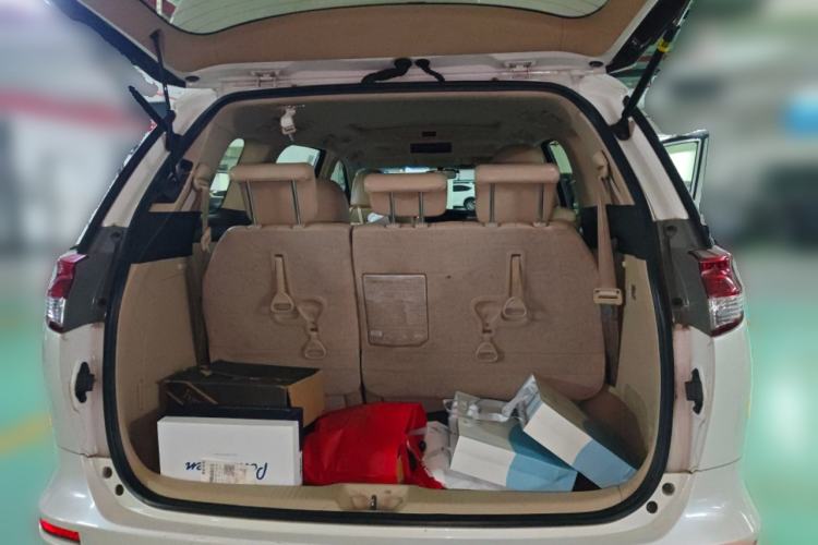 Used Toyota Previa 2012 2.4L 7-Seater Luxury Edition Trunk