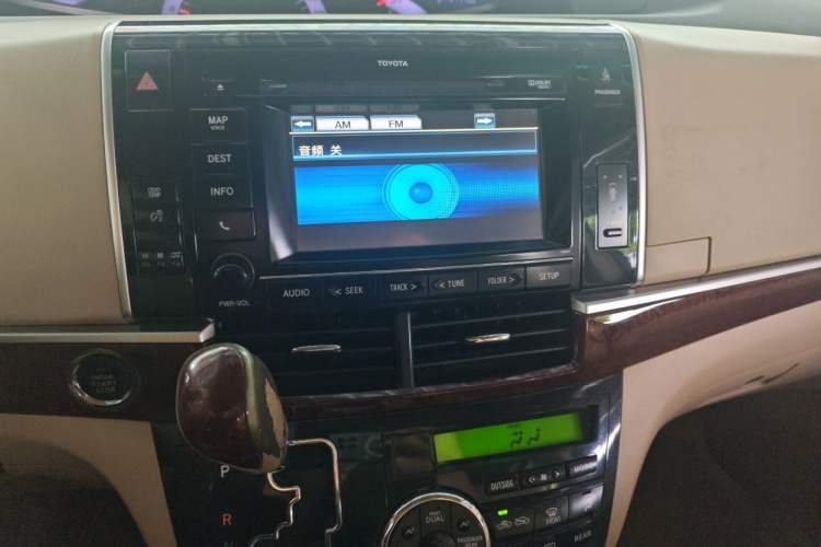 Used Toyota Previa 2012 2.4L 7-Seater Luxury Edition Audio And AC Panel