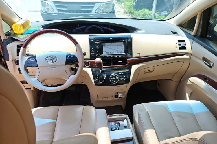 Used Toyota Previa 2012 2.4L 7-Seater Luxury Edition Center Console