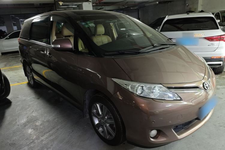 Used Toyota Previa 2012 2.4L 7-Seater Luxury Edition Front Right 45 Deg