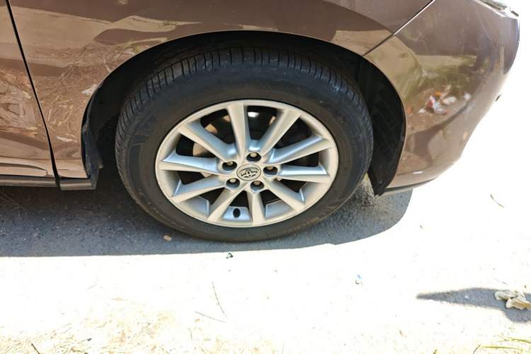 Used Toyota Previa 2012 2.4L 7-Seater Luxury Edition Right Front Wheel Hub