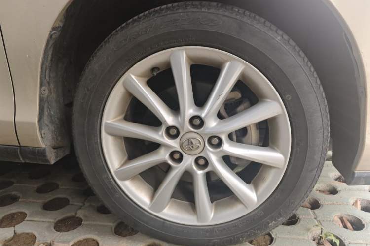 Used Toyota Previa 2012 2.4L 7-Seater Luxury Edition Right Front Wheel Hub