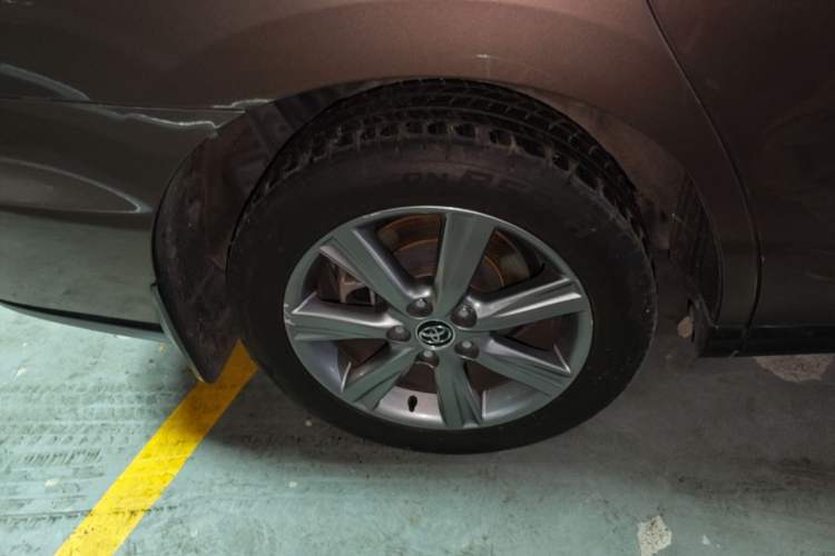 Used Toyota Previa 2012 2.4L 7-Seater Luxury Edition Right Rear Wheel Hub