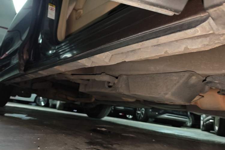 Used Toyota Previa 2012 2.4L 7-Seater Luxury Edition Right Side Sill