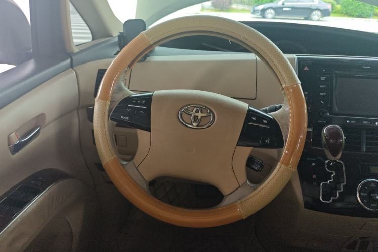 Used Toyota Previa 2012 2.4L 7-Seater Luxury Edition Steering Wheel