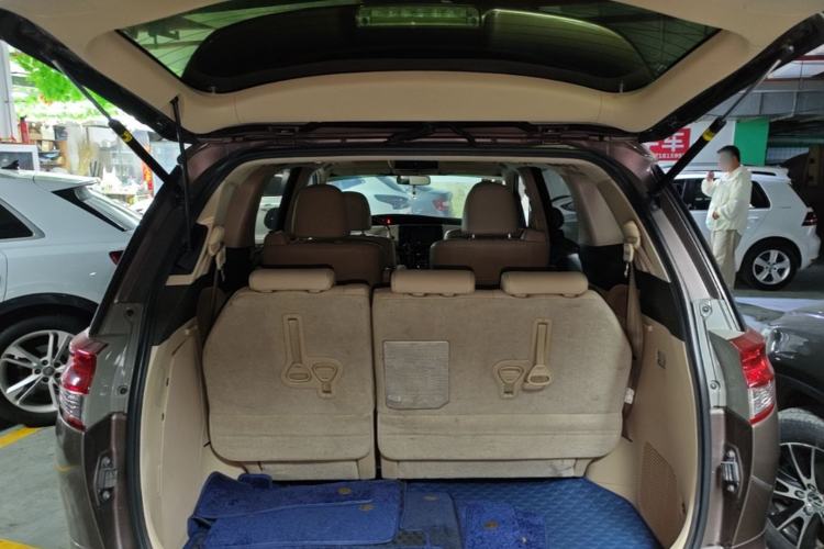 Used Toyota Previa 2012 2.4L 7-Seater Luxury Edition Trunk