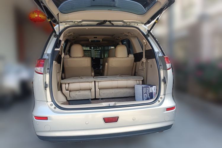 Used Toyota Previa 2012 2.4L 7-Seater Luxury Edition Trunk