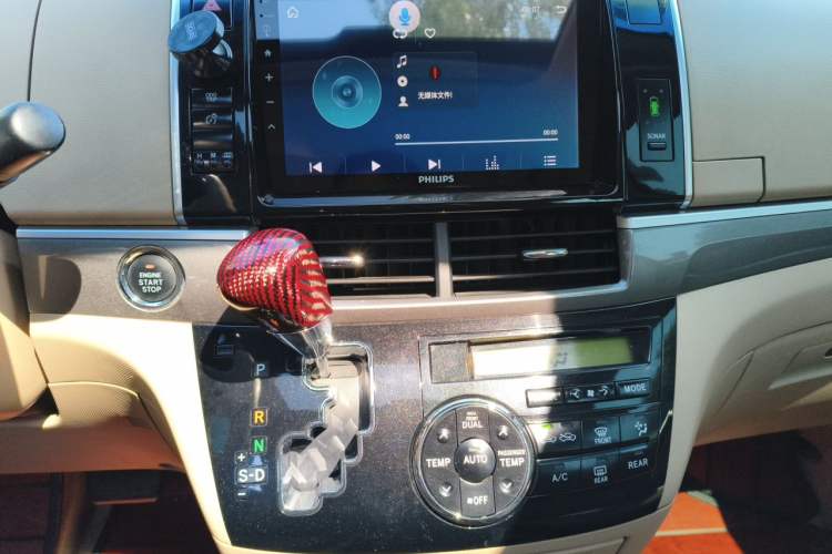Used Toyota Previa  Audio And AC Panel
