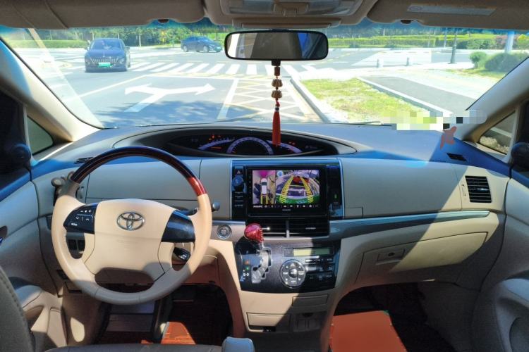 Used Toyota Previa  Center Console