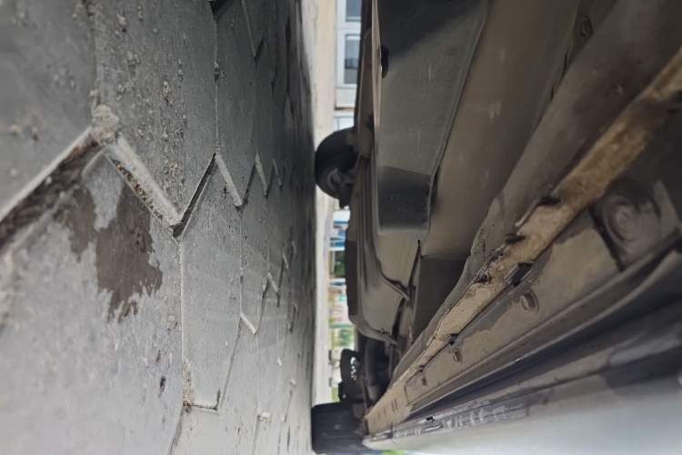 Used Toyota Previa  Chassis Front Left