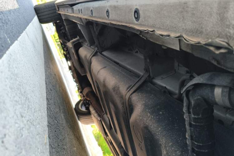 Used Toyota Previa  Chassis Rear Left