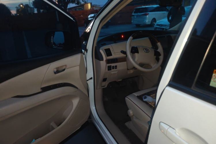 Used Toyota Previa  Driver Seat