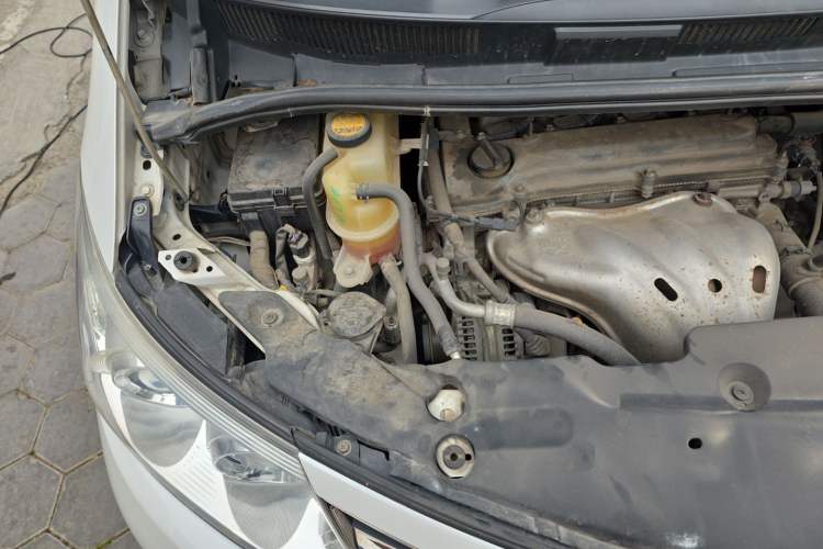 Used Toyota Previa  Engine Bay Right