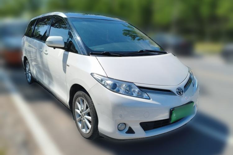 Used Toyota Previa  Front Right 45 Deg