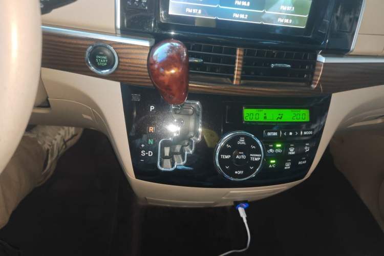 Used Toyota Previa  Gear Lever