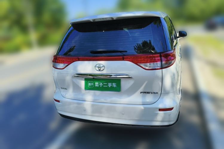 Used Toyota Previa  Rear