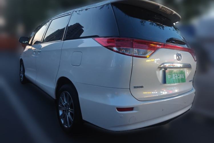 Used Toyota Previa  Rear Left 45 Deg