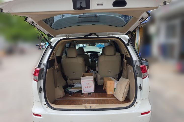 Used Toyota Previa  Trunk