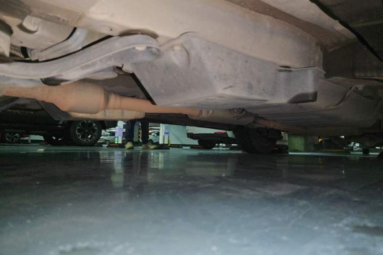 Used Toyota Previa  Chassis Front Left