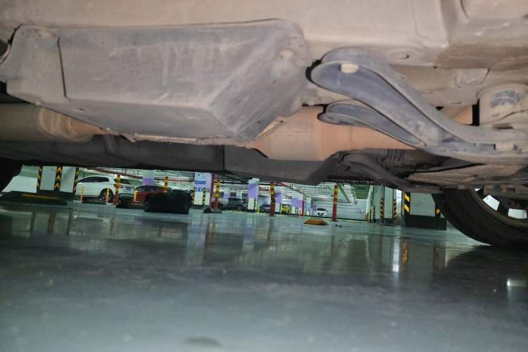 Used Toyota Previa  Chassis Front Right