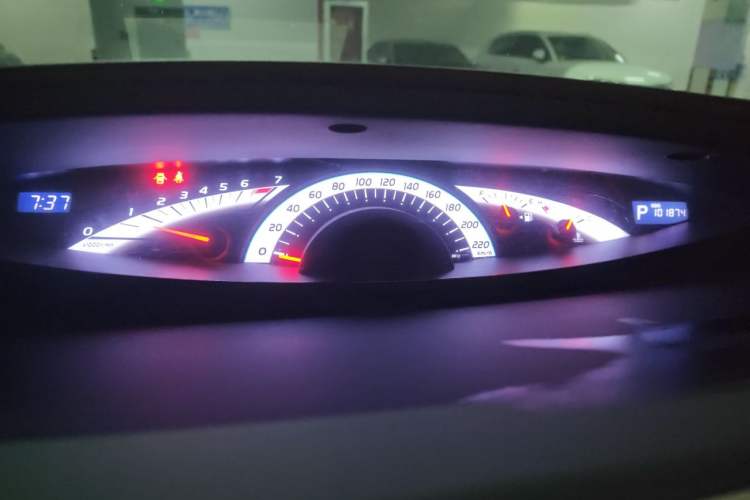 Used Toyota Previa  Instrument Cluster