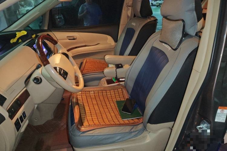 Used Toyota Previa  Left Front Seat