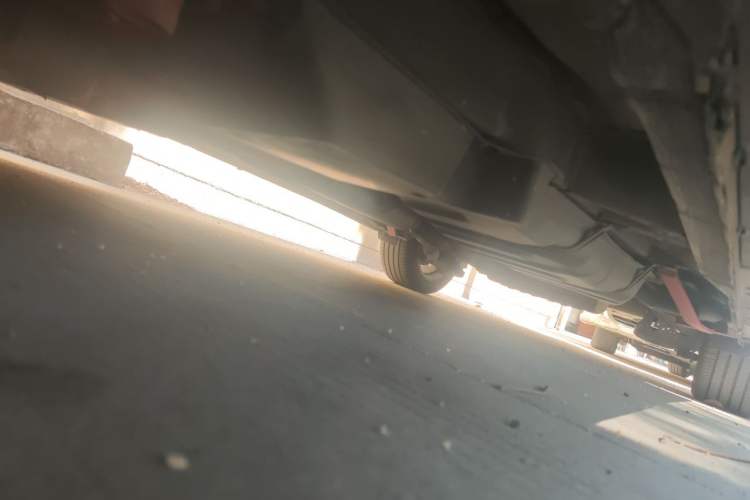 Used Toyota Previa  Chassis Front Left