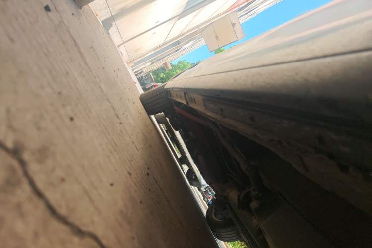 Used Toyota Previa  Chassis Front Right