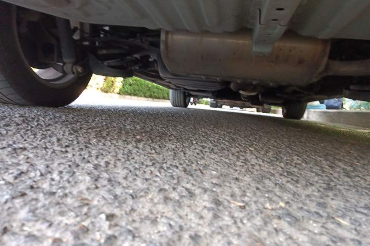 Used Toyota Previa  Chassis Rear Left
